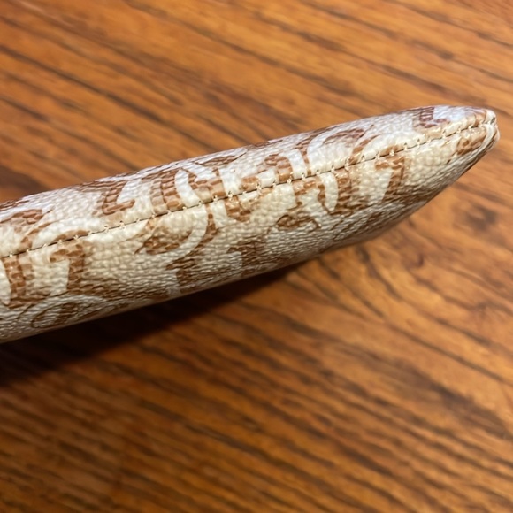 Coach Wristlet Signature Print NWT - Picture 4 of 9